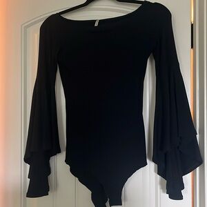 New Emma and Sam body suit size L